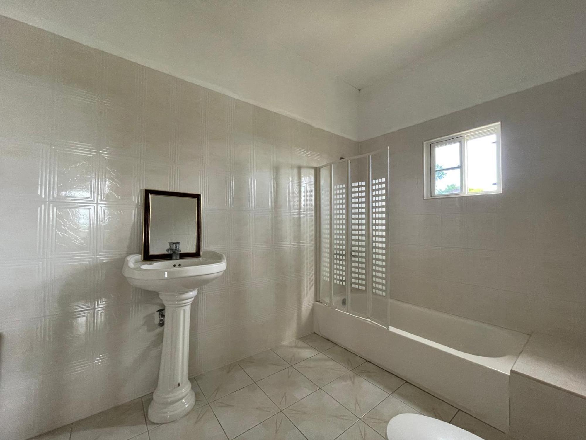 The Retreat Hotel Lyssons ภายนอก รูปภาพ