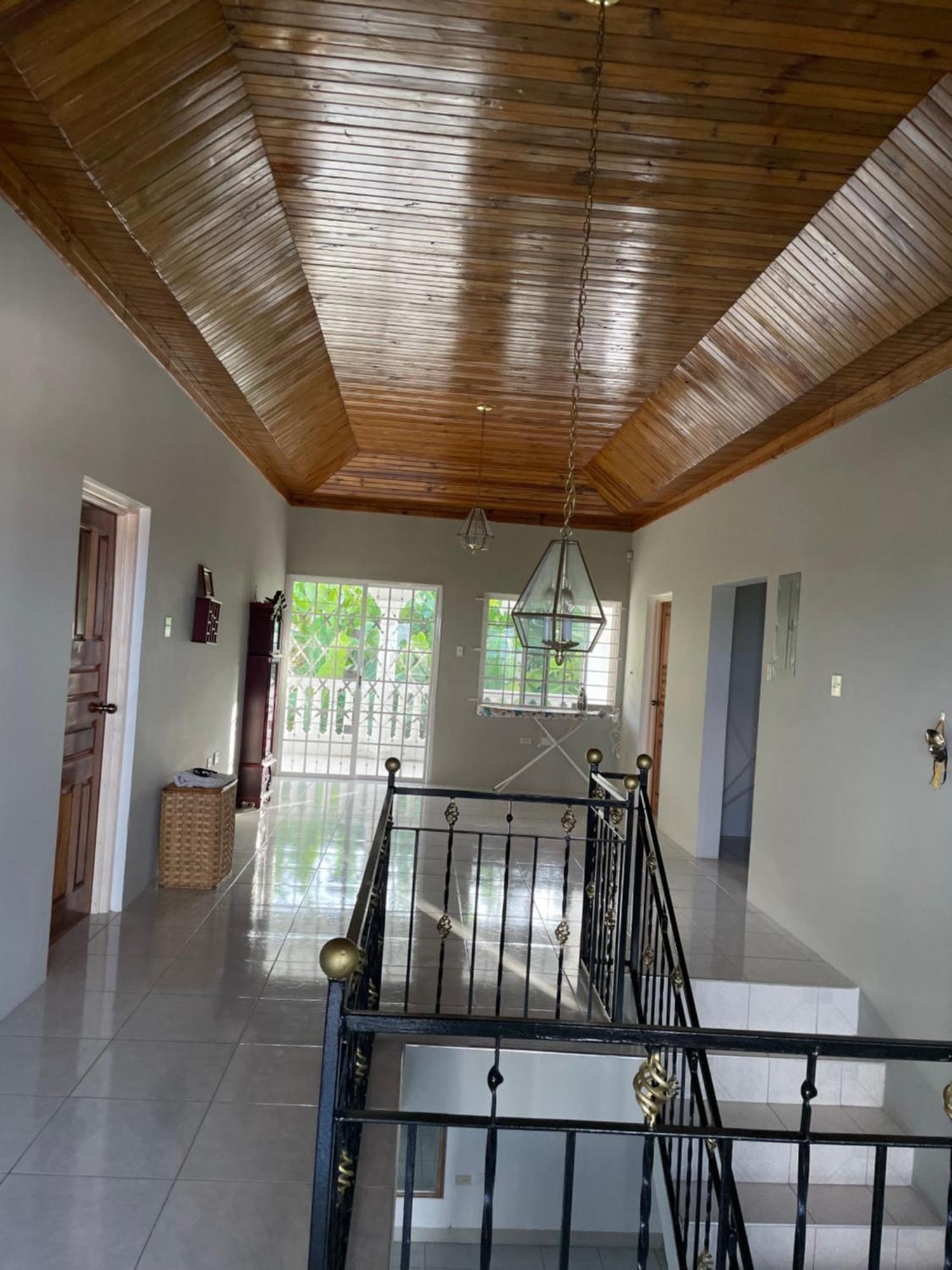 The Retreat Hotel Lyssons ภายนอก รูปภาพ